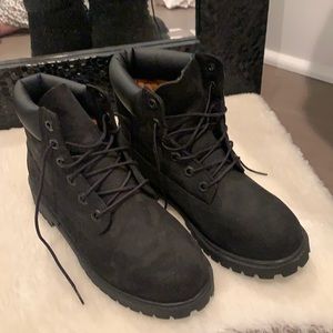 Timberland boots - like new